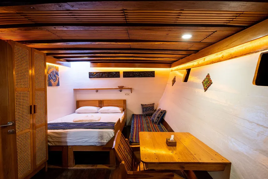 Paket Tour Komodo Lombok.jpg