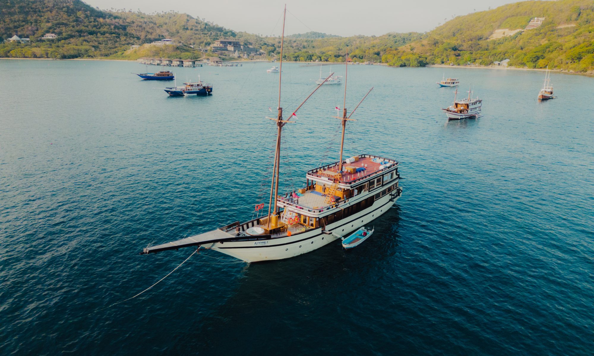 Phinisi Komodo Lombok Labuan Bajo